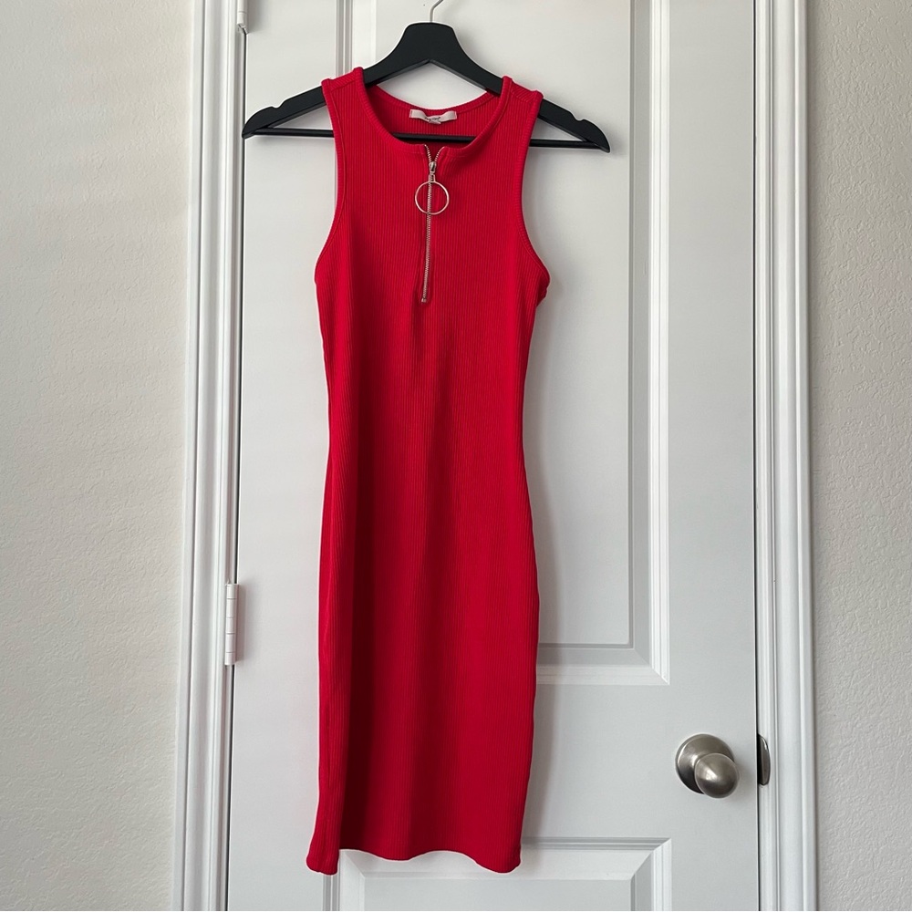 Papaya Red‎ Dress Size Small Quarter Zip Body Con